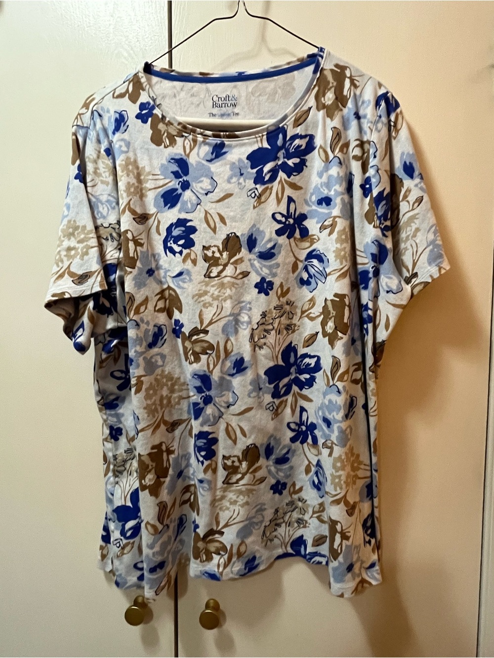 croft & barrow Blue and Tan Floral Short-Sleeve Tee